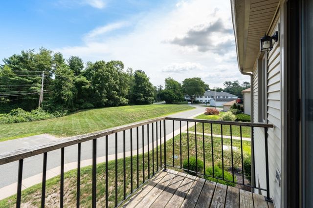 108 Norton Avenue 22, Easton, MA 02334