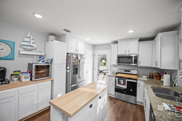 3141 Pine Wood Circle, Lillian, AL 36549