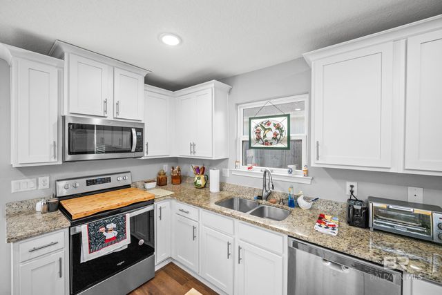 3141 Pine Wood Circle, Lillian, AL 36549