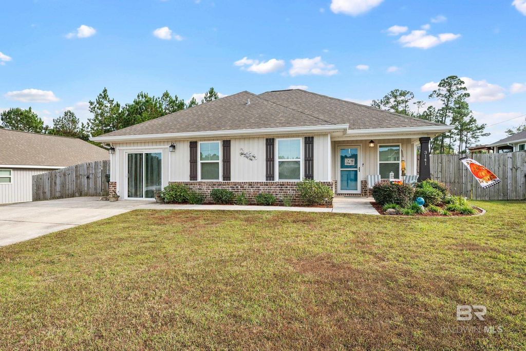 3141 Pine Wood Circle, Lillian, AL 36549
