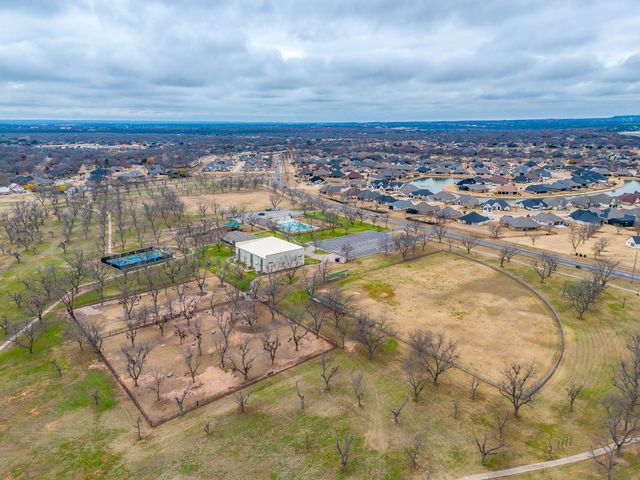 9314 Bellechase Road, Granbury, TX 76049