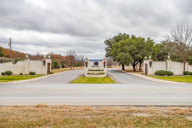 9314 Bellechase Road, Granbury, TX 76049