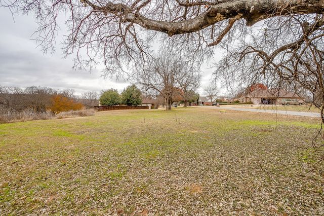 9314 Bellechase Road, Granbury, TX 76049