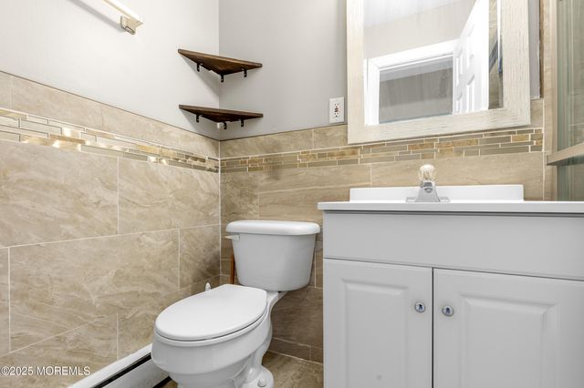 304 Pennington Court, Toms River, NJ 08753