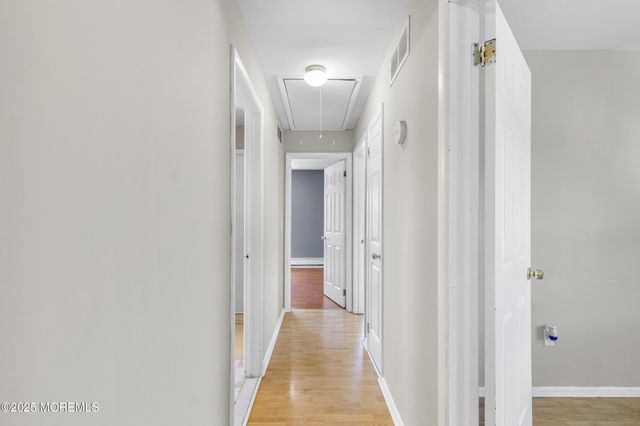 304 Pennington Court, Toms River, NJ 08753