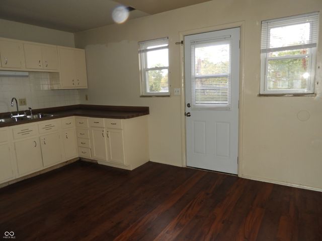 6006 Dickson Road, Indianapolis, IN 46226