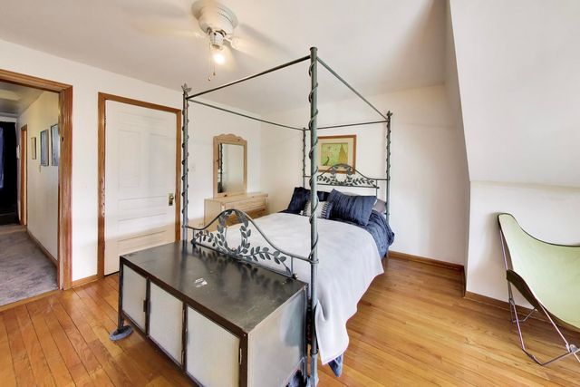 2252 W Warren Boulevard, Chicago, IL 60612