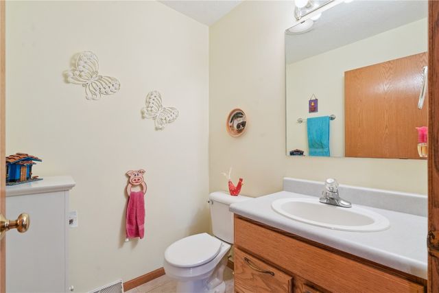 2886 Lynne Lane, Alburnett, IA 52202