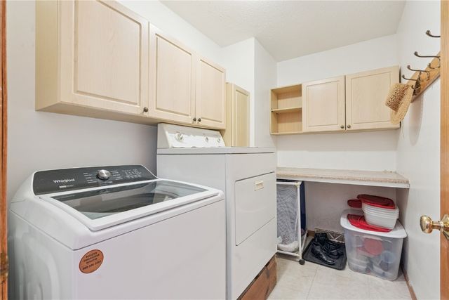 2886 Lynne Lane, Alburnett, IA 52202