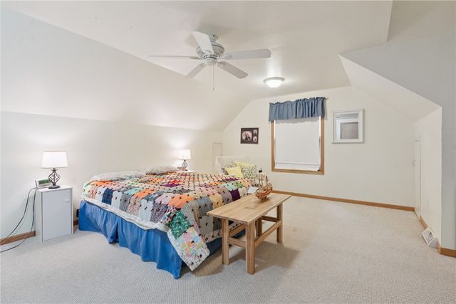 2886 Lynne Lane, Alburnett, IA 52202