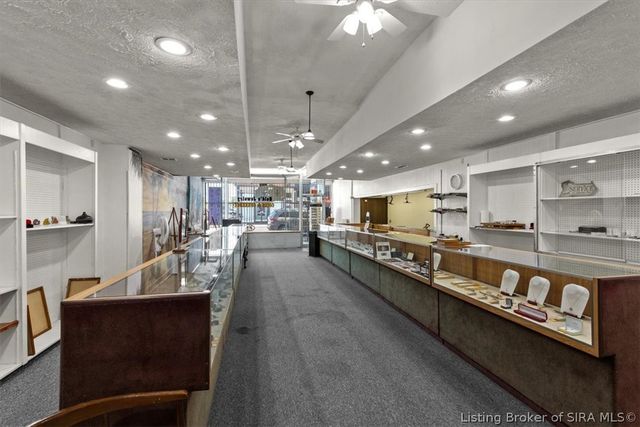 429 Spring Street, Jeffersonville, IN 47130