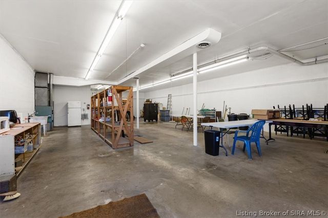 429 Spring Street, Jeffersonville, IN 47130