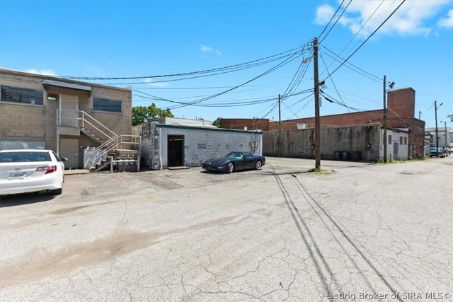 429 Spring Street, Jeffersonville, IN 47130