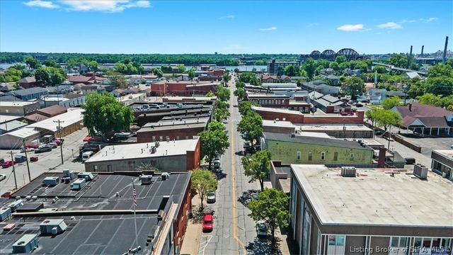 429 Spring Street, Jeffersonville, IN 47130