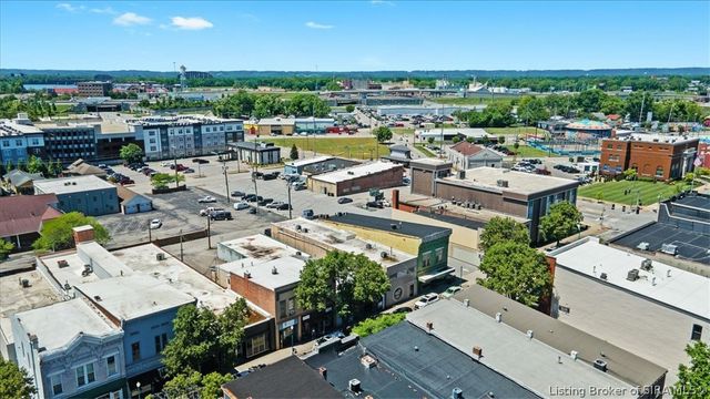 429 Spring Street, Jeffersonville, IN 47130