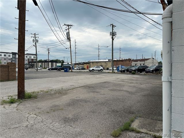 429 Spring Street, Jeffersonville, IN 47130