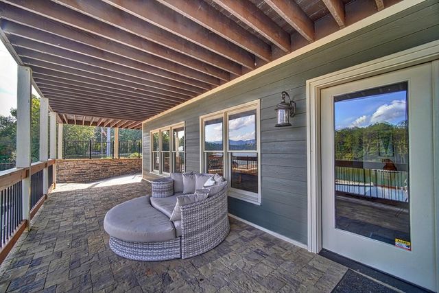 284 Eastridge Court, Blairsville, GA 30512