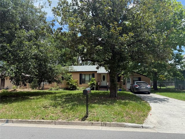 2429 S ELM AVENUE, Sanford, FL 32771