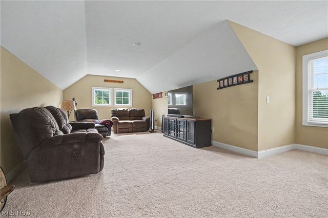 3841 Heron Creek Drive, Rootstown, OH 44272