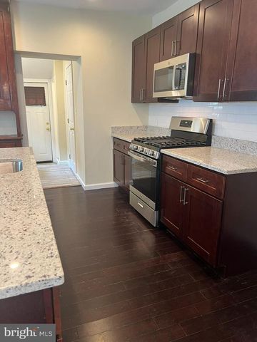 42 HOLLAND AVE, Ardmore, PA 19003