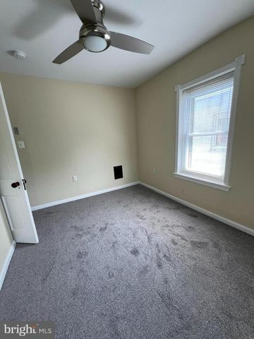 42 HOLLAND AVE, Ardmore, PA 19003