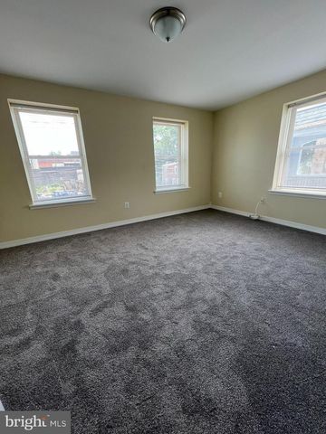 42 HOLLAND AVE, Ardmore, PA 19003