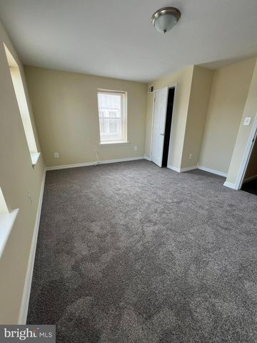 42 HOLLAND AVE, Ardmore, PA 19003