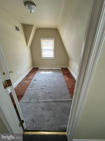 42 HOLLAND AVE, Ardmore, PA 19003