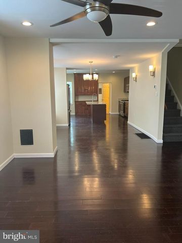 42 HOLLAND AVE, Ardmore, PA 19003