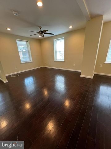 42 HOLLAND AVE, Ardmore, PA 19003