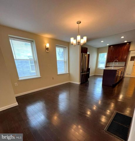 42 HOLLAND AVE, Ardmore, PA 19003