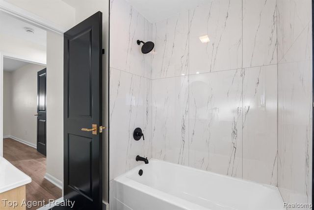 32151 Grandview Avenue, Westland, MI 48186