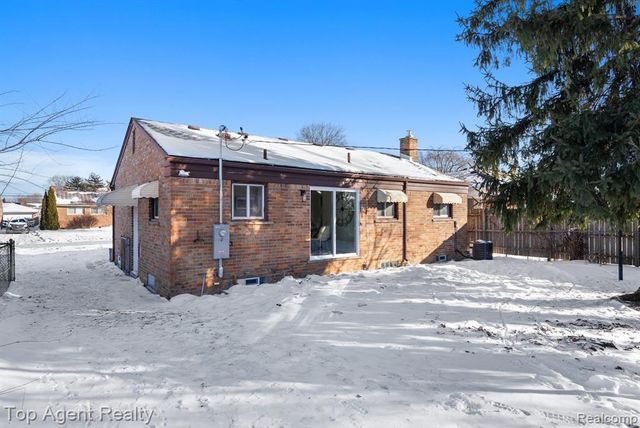 32151 Grandview Avenue, Westland, MI 48186