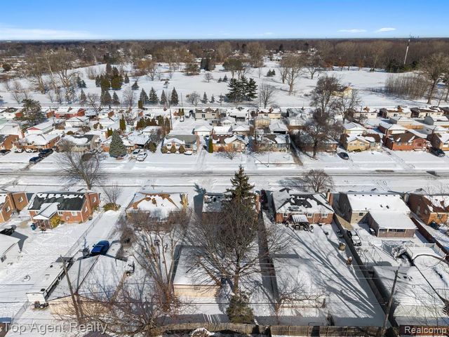 32151 Grandview Avenue, Westland, MI 48186