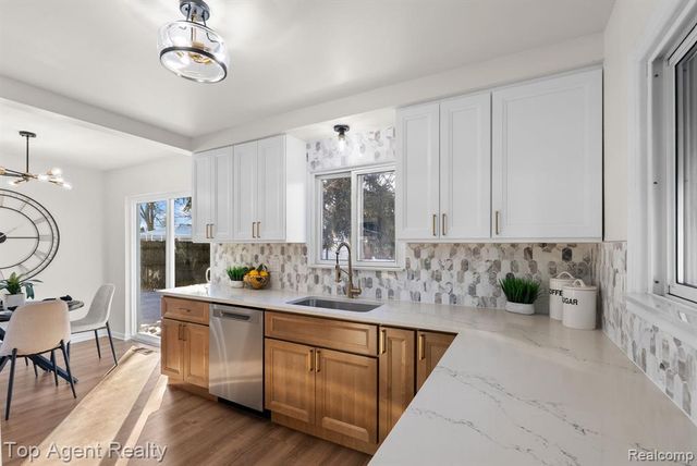 32151 Grandview Avenue, Westland, MI 48186