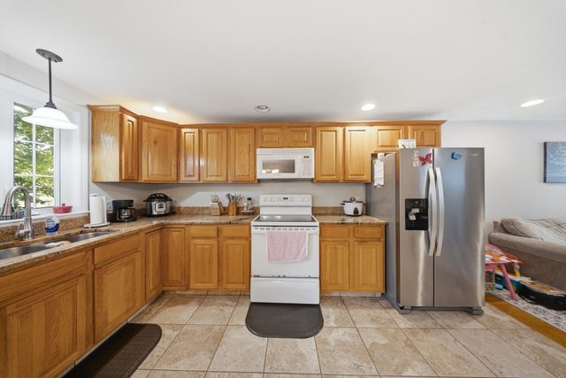 26 Vine St 26, Milford, MA 01757