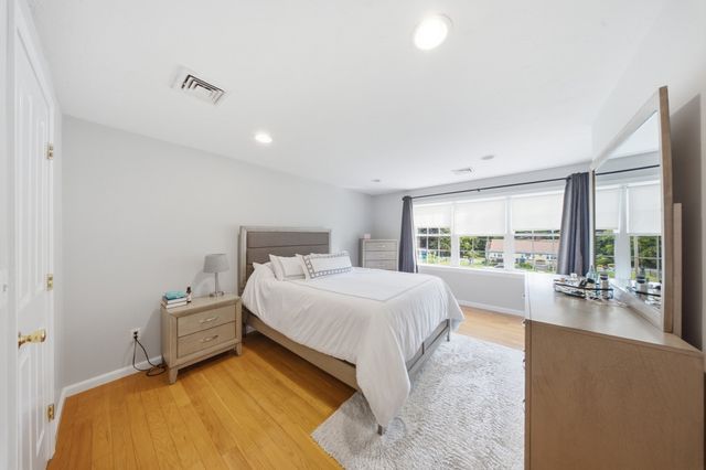 26 Vine St 26, Milford, MA 01757