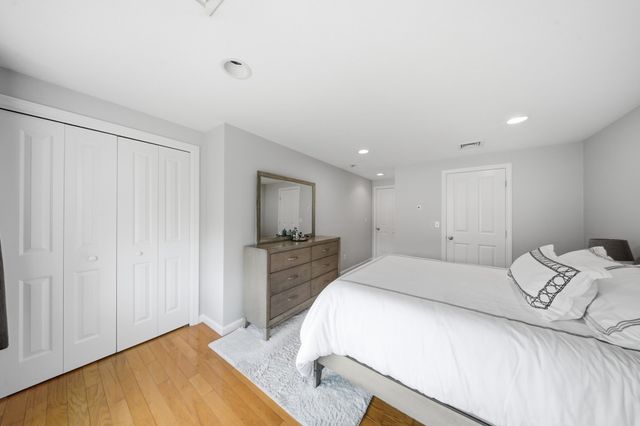 26 Vine St 26, Milford, MA 01757