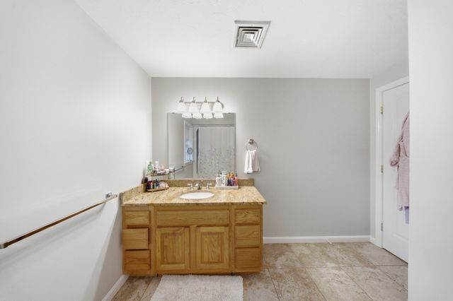 26 Vine St 26, Milford, MA 01757