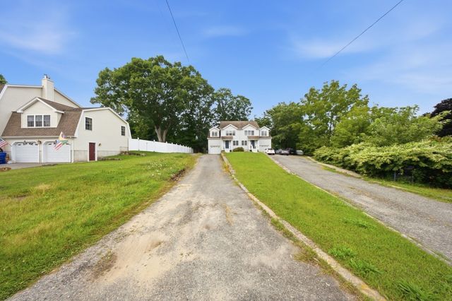 26 Vine St 26, Milford, MA 01757