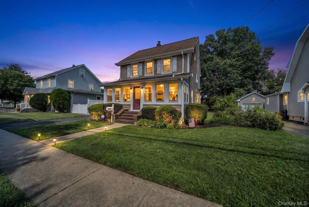 55 McKinley Avenue, Hicksville, NY 11801 — photo 2