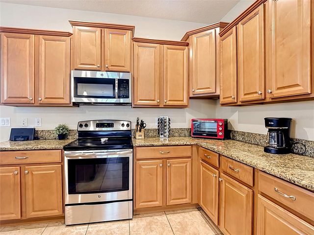 1442 MOON VALLEY DRIVE, Davenport, FL 33896