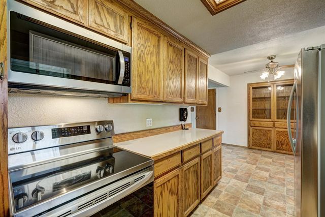 8467 Hidden Valley Cir, Fair Oaks, CA 95628