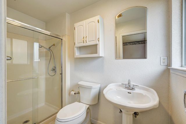 8467 Hidden Valley Cir, Fair Oaks, CA 95628