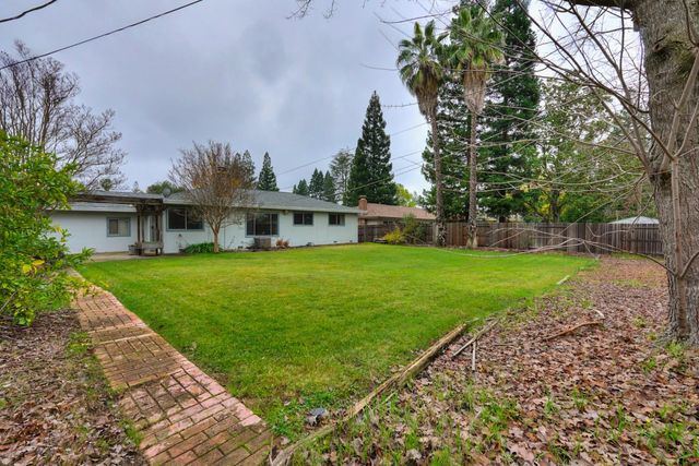 8467 Hidden Valley Cir, Fair Oaks, CA 95628