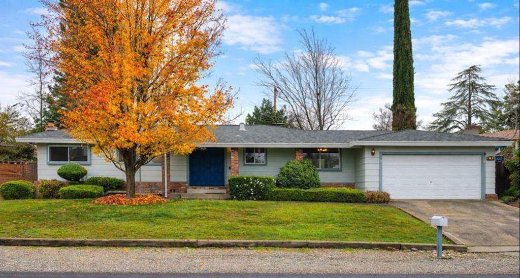 8467 Hidden Valley Cir, Fair Oaks, CA 95628