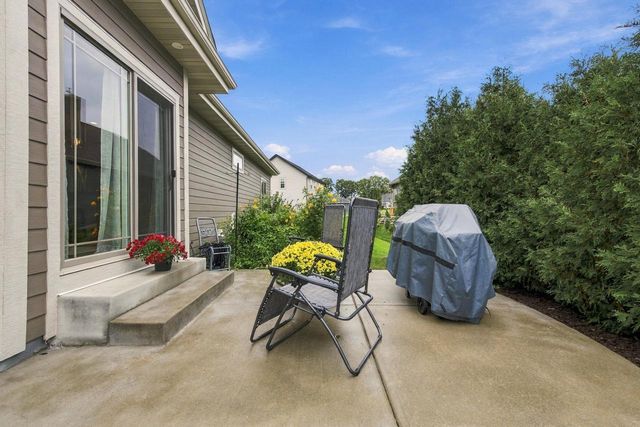 W208N16296 Renee WAY, Jackson, WI 53037
