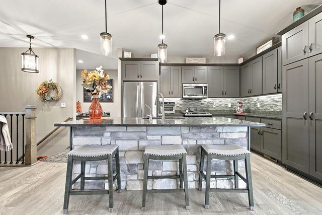 W208N16296 Renee WAY, Jackson, WI 53037