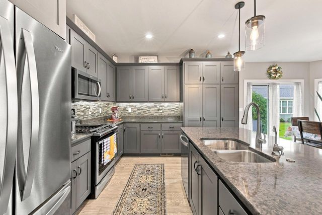 W208N16296 Renee WAY, Jackson, WI 53037