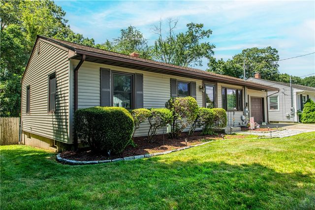 27 Johnson Boulevard, Coventry, RI 02816